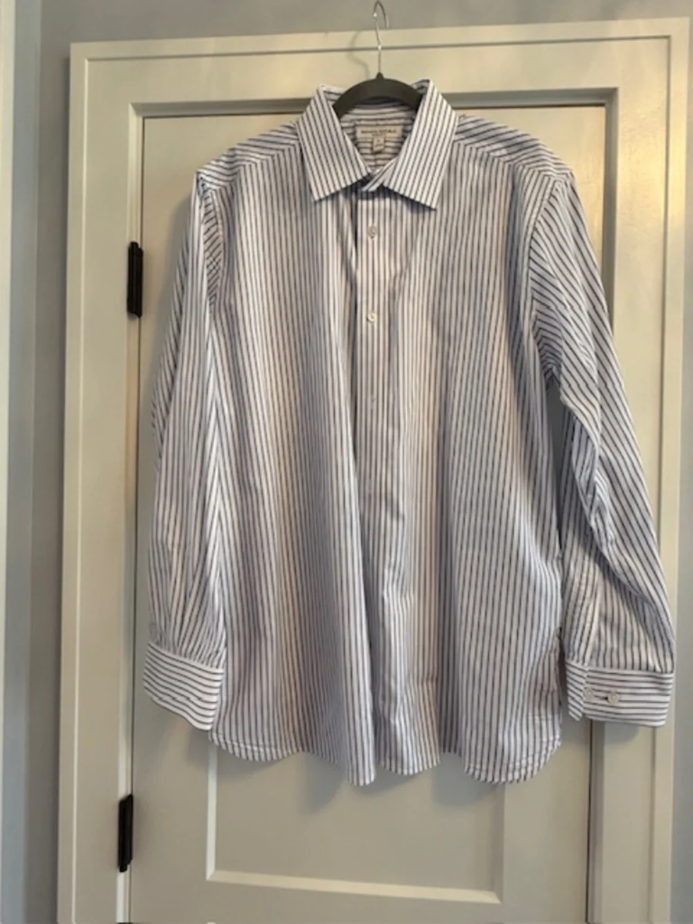 Banana Republic Men Large Standard Fit Cotton Blue & White Stripe Shirt Worn 2X